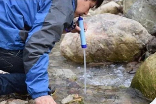 Meilleur filtre à eau portable : comment choisir pour la randonnée et la survie ?